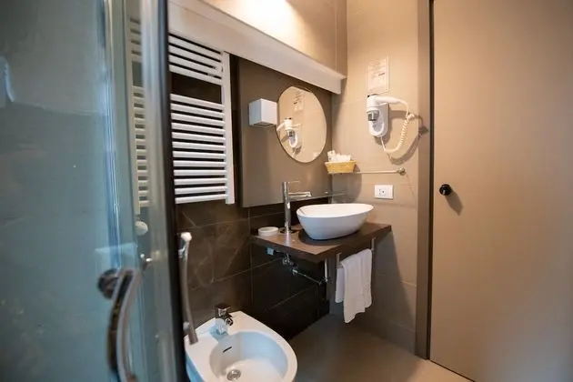 Standard Tek Büyük veya İki Ayrı Yataklı Oda