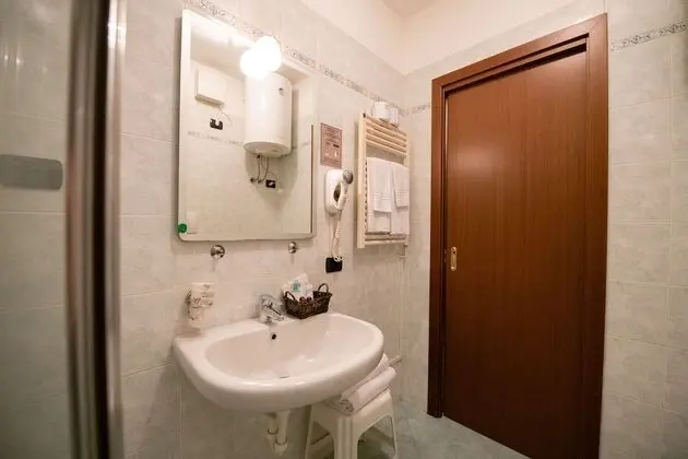 Standard Tek Büyük veya İki Ayrı Yataklı Oda