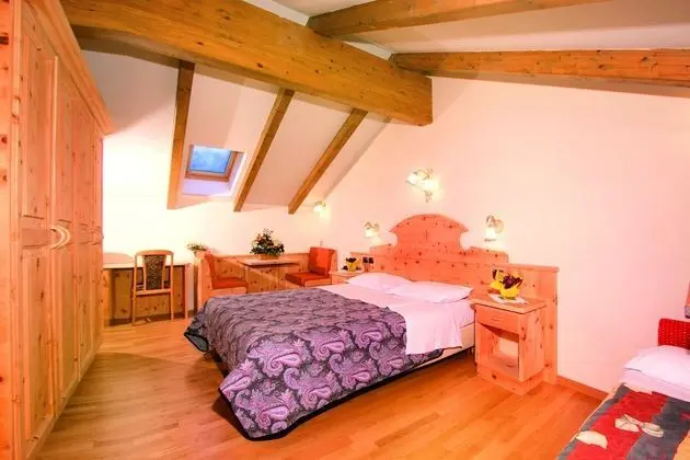 Classic Tek Büyük veya İki Ayrı Yataklı Oda