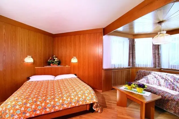 Classic Üç Kişilik Oda