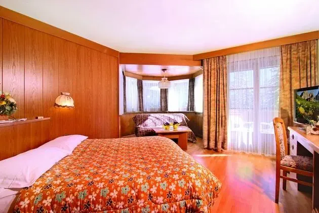 Classic Üç Kişilik Oda