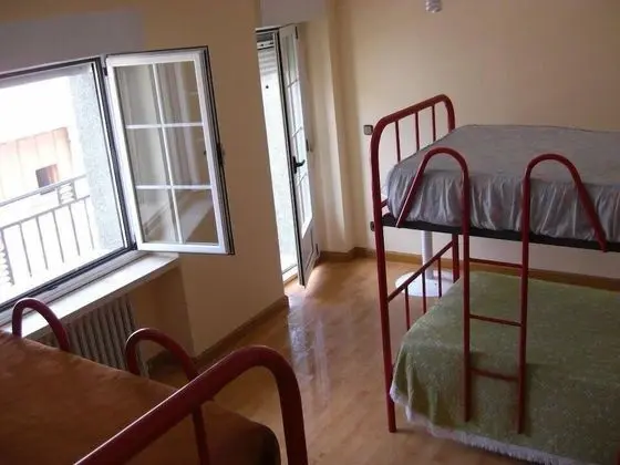 Ortak Ranzalı Oda, Karma Ranzalı Oda (1 bed in a 6 Bed Dorm)