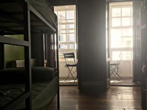 Ortak Ranzalı Oda, Karma Ranzalı Oda