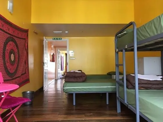 Ortak Ranzalı Oda, Karma Ranzalı Oda