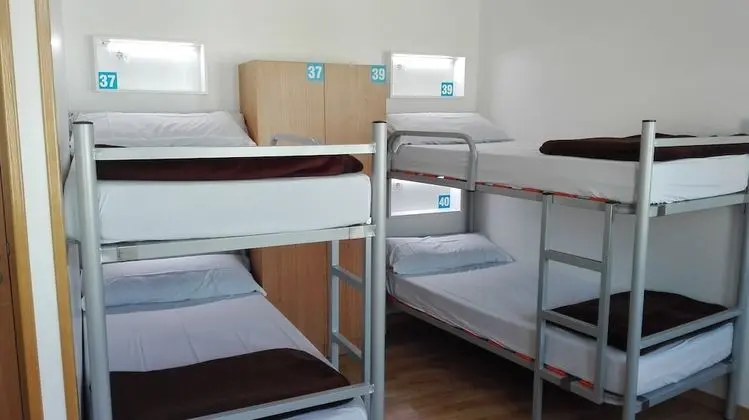 Dört Kişilik Oda (2 Twin Bunk Beds)