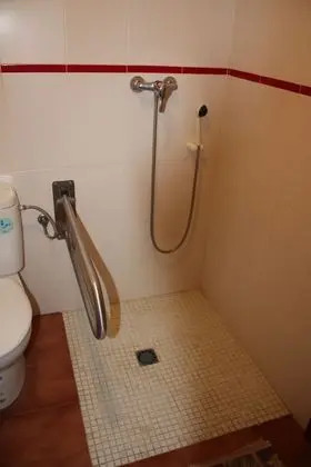 Economy Ortak Ranzalı Oda, Karma Ranzalı Oda, Ortak Banyo (1 Bed in 6-Bed Mix Dormitory)