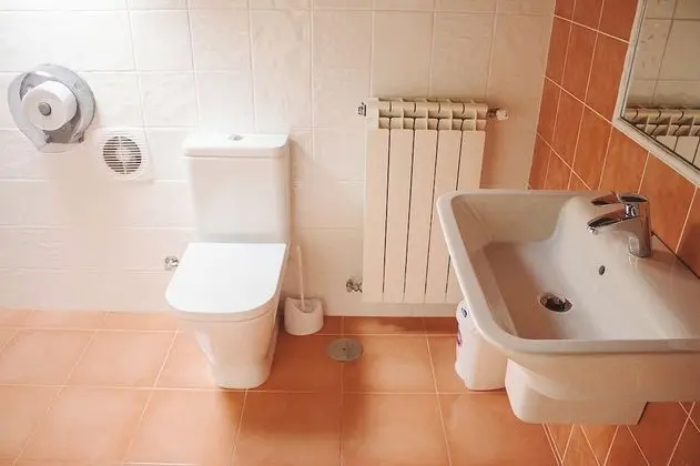 Ortak Ranzalı Oda, Karma Ranzalı Oda, Ortak Banyo (4 Beds, La Familiar)