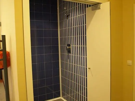 Oda, Özel Banyo (8 pax)