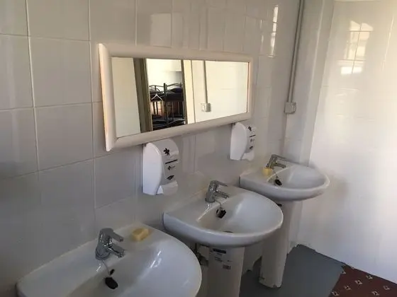 Ortak Ranzalı Oda, Karma Ranzalı Oda (1 bed in a 6 Bed Dorm / 3)