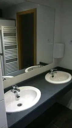 Ortak Ranzalı Oda, Karma Ranzalı Oda (1 bed in 8 bed dorm)