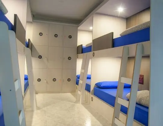 Ortak Ranzalı Oda, Karma Ranzalı Oda, Ortak Banyo (1 bed in a 36-Bed Dormitory Room)