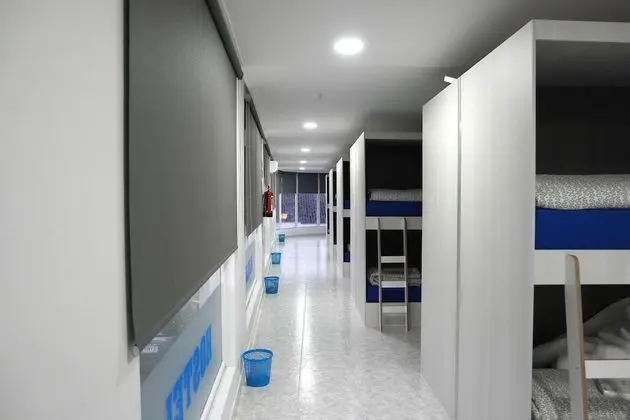 Ortak Ranzalı Oda, Karma Ranzalı Oda, Ortak Banyo (1 bed in a 36-Bed Dormitory Room)