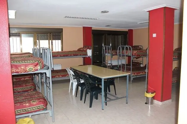 Ortak Ranzalı Oda, Karma Ranzalı Oda, Ortak Banyo (1 bed in a 20-Bed Dormitory Room)
