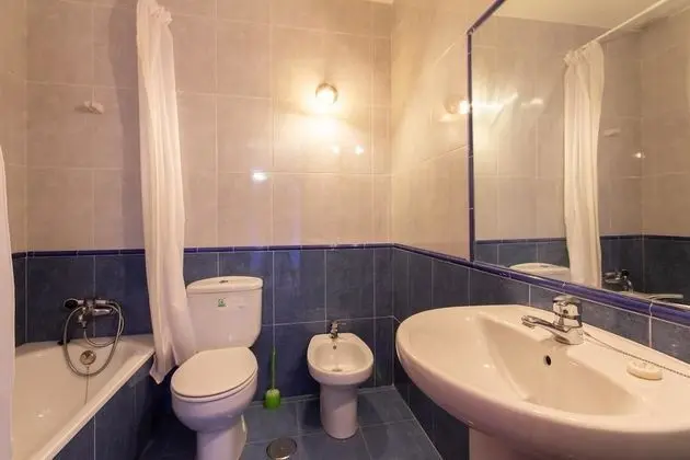 Ortak Ranzalı Oda, Karma Ranzalı Oda, Ortak Banyo (1 bed in a 3 bed in a  Dormitory Room)