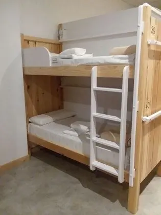Ortak Ranzalı Oda, Karma Ranzalı Oda, Ortak Banyo (1 bed in a 16-Bed Dormitory Room)