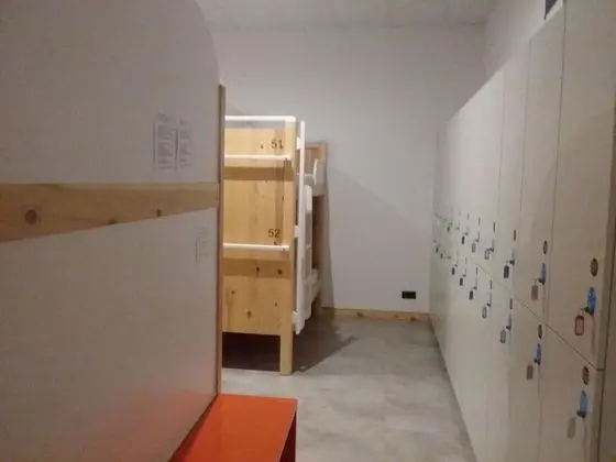 Ortak Ranzalı Oda, Karma Ranzalı Oda, Ortak Banyo (1 bed in a 22-Bed Dormitory Room)