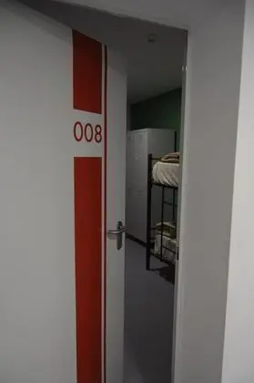Dört Kişilik Oda, Birden Çok Yatak