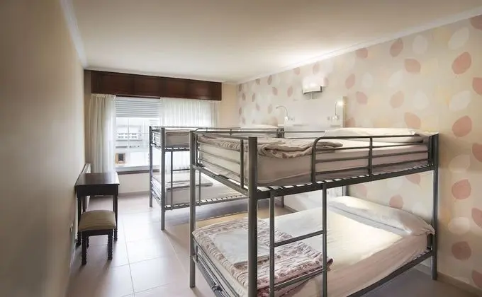 Economy Ortak Ranzalı Oda, Karma Ranzalı Oda (1 Bed in 4 Bed Dorm)