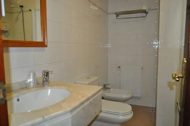 Economy Ortak Ranzalı Oda, Karma Ranzalı Oda (1 Bed in 4 Bed Dorm)