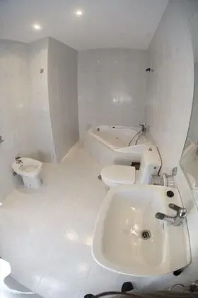 Tek Büyük veya İki Ayrı Yataklı Oda