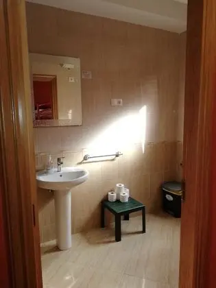 Ortak Ranzalı Oda, Karma Ranzalı Oda (1 bed in 4 Bed Dorm)