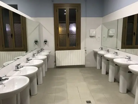 Ortak Ranzalı Oda, Sadece erkekler için, Ortak Banyo (1 bed in a Dormitory Room)