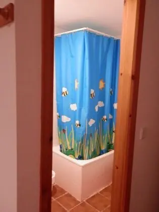 Ortak Ranzalı Oda, Karma Ranzalı Oda, Ortak Banyo