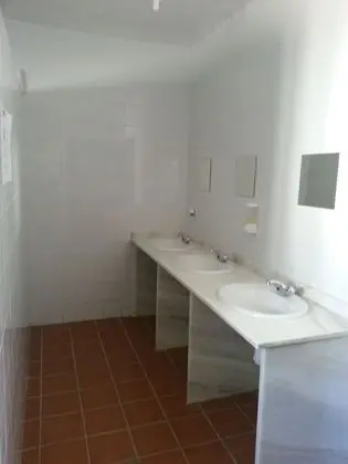 Dört Kişilik Oda, Ortak Banyo