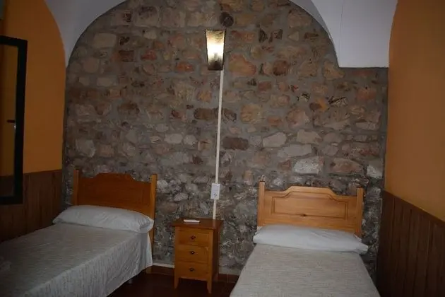 Basic Tek Büyük veya İki Ayrı Yataklı Oda