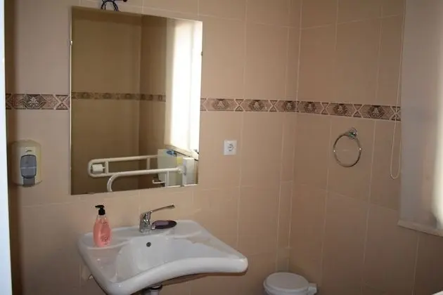 Basic Tek Büyük veya İki Ayrı Yataklı Oda