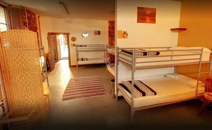 Ortak Ranzalı Oda, Ortak Banyo