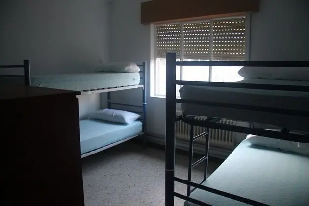 Basic Ortak Ranzalı Oda (1 bed in a 2-Bed Dormitory Room)