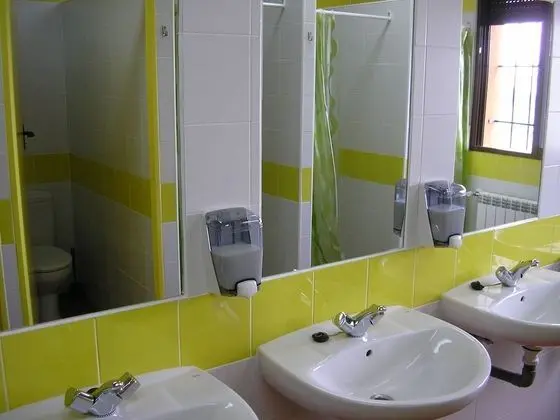 Oda, Ortak Banyo (for 12 people)