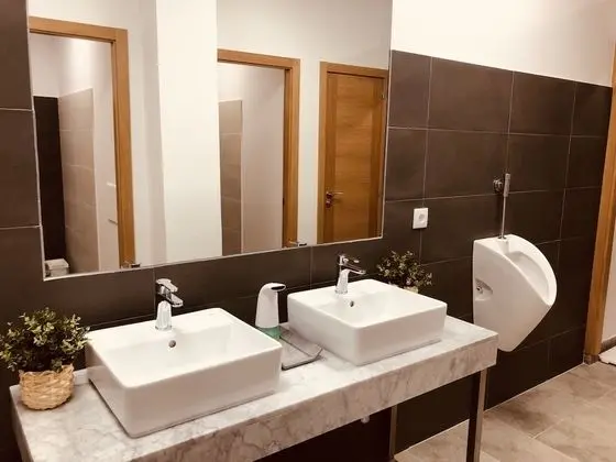 Ortak Ranzalı Oda, Karma Ranzalı Oda, Ortak Banyo