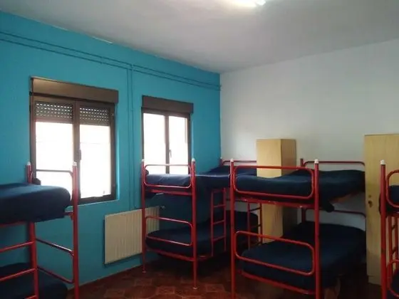 Ortak Ranzalı Oda, Ortak Banyo (1 bed in a 8-Bed Dormitory Room)