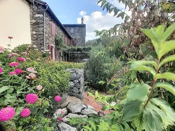 Traditional Ev, 5 Yatak Odası, Kişiye Özel Havuzlu (Alberguière)