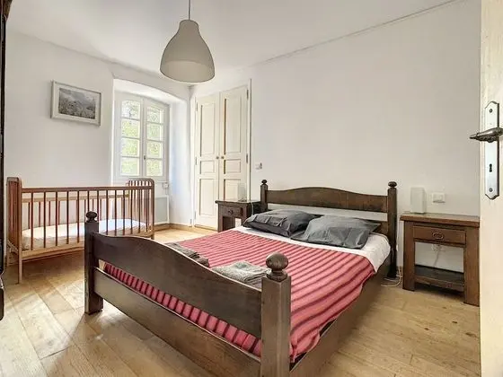 Traditional Ev, 5 Yatak Odası, Kişiye Özel Havuzlu (Alberguière)