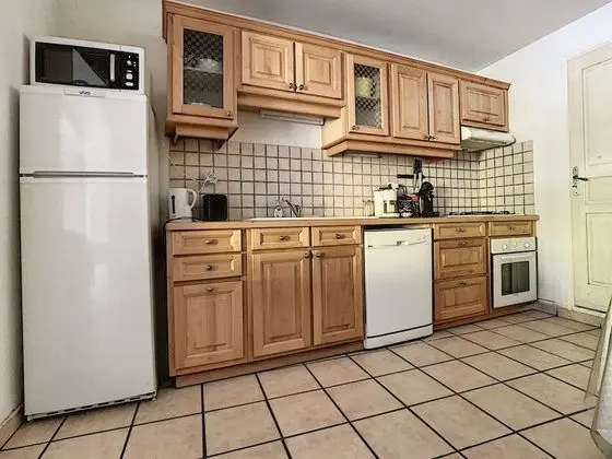 Traditional Ev, 5 Yatak Odası, Kişiye Özel Havuzlu (Alberguière)