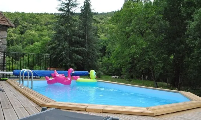 Traditional Ev, 5 Yatak Odası, Kişiye Özel Havuzlu (Alberguière)