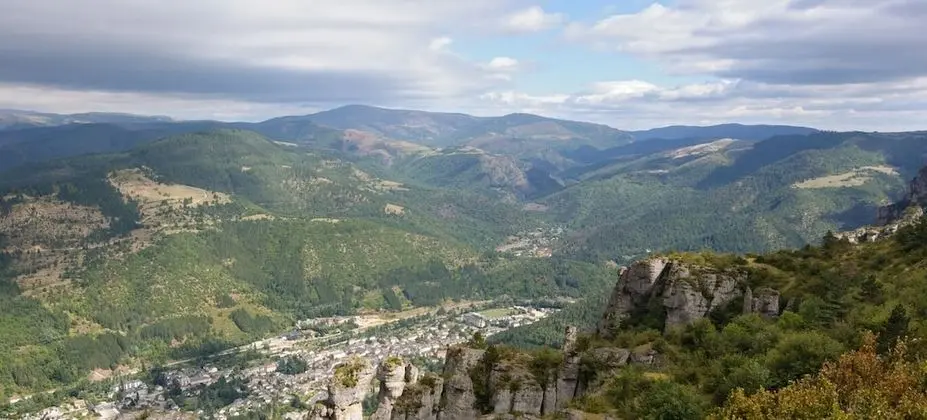 Traditional Ev, 5 Yatak Odası, Kişiye Özel Havuzlu (Alberguière)
