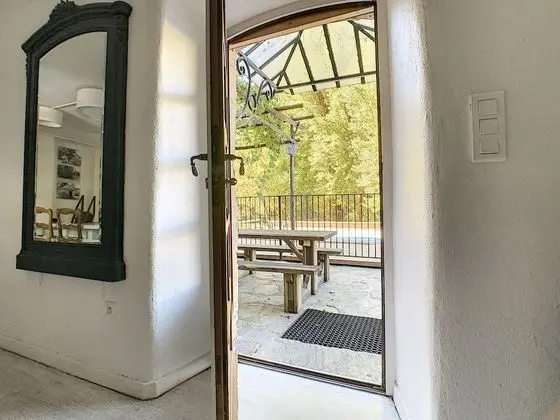 Traditional Ev, 5 Yatak Odası, Kişiye Özel Havuzlu (Alberguière)