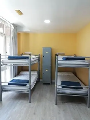 Ortak Ranzalı Oda, Ortak Banyo (14 beds)