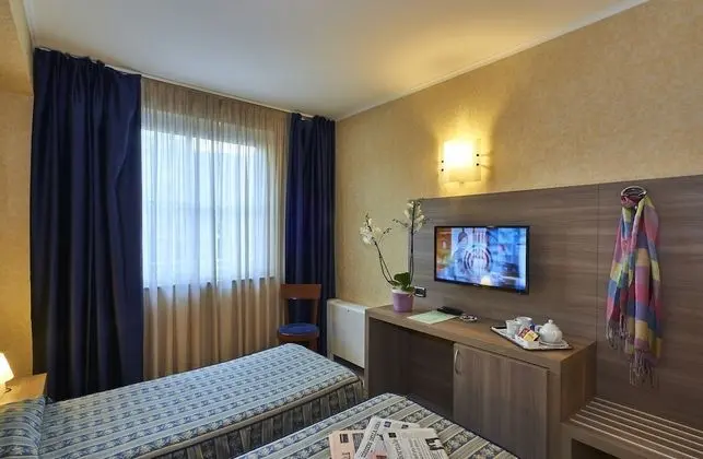 Standard Tek Büyük Yataklı Oda, Şehir Manzaralı