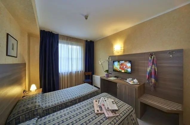 Standard Tek Büyük Yataklı Oda, Şehir Manzaralı