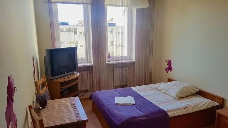 Basic Double or Twin Room, Non Smoking