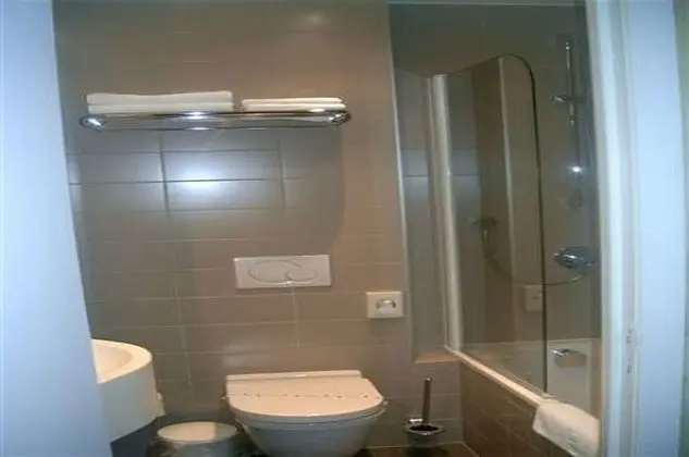 Standard Üç Kişilik Oda, Sigara İçilmez