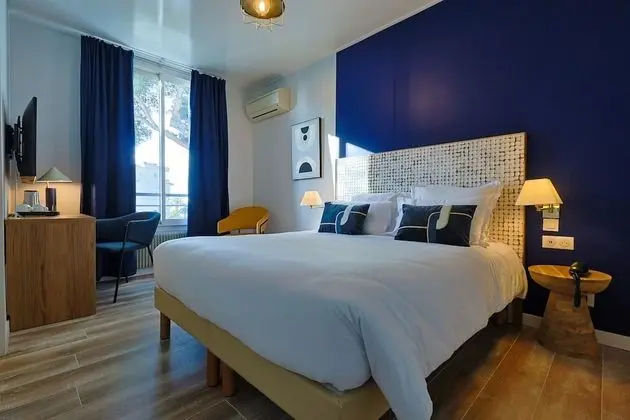 Panoramic Tek Büyük Yataklı Oda