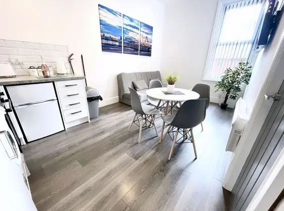 Superior Apart Daire, Banyolu/Duşlu