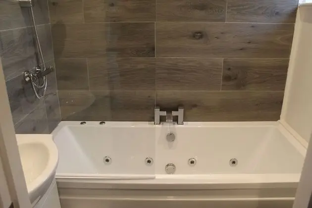 Superior Apart Daire, Banyolu/Duşlu