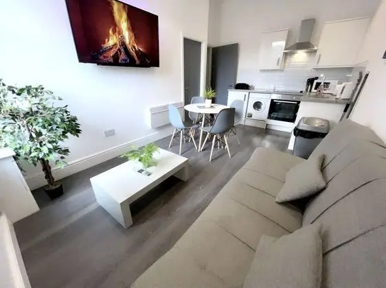 Superior Apart Daire, Banyolu/Duşlu